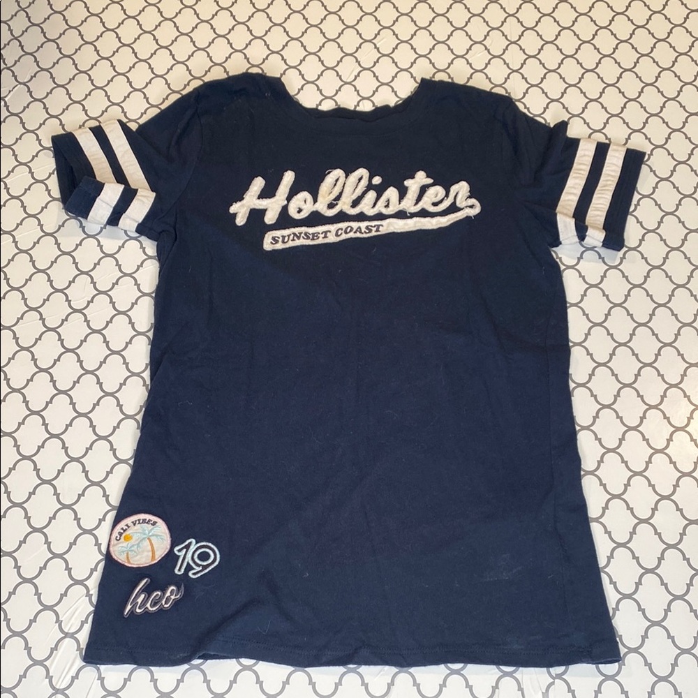 Hollister Navy Blue Graphic Tee